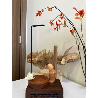 Wooden Incense Holder for Coreless Agarwood Sticks – Metal Stand Base | Minimalist Oud Burner Stand